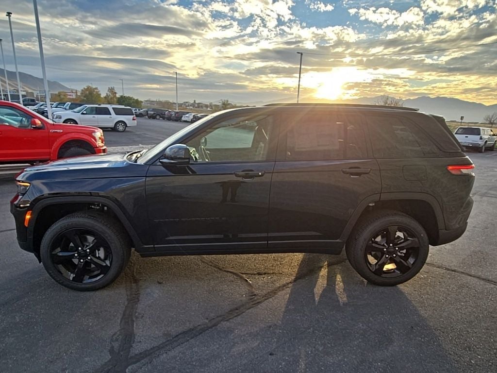 2025 Jeep Grand Cherokee GRAND CHEROKEE ALTITUDE X 4X4