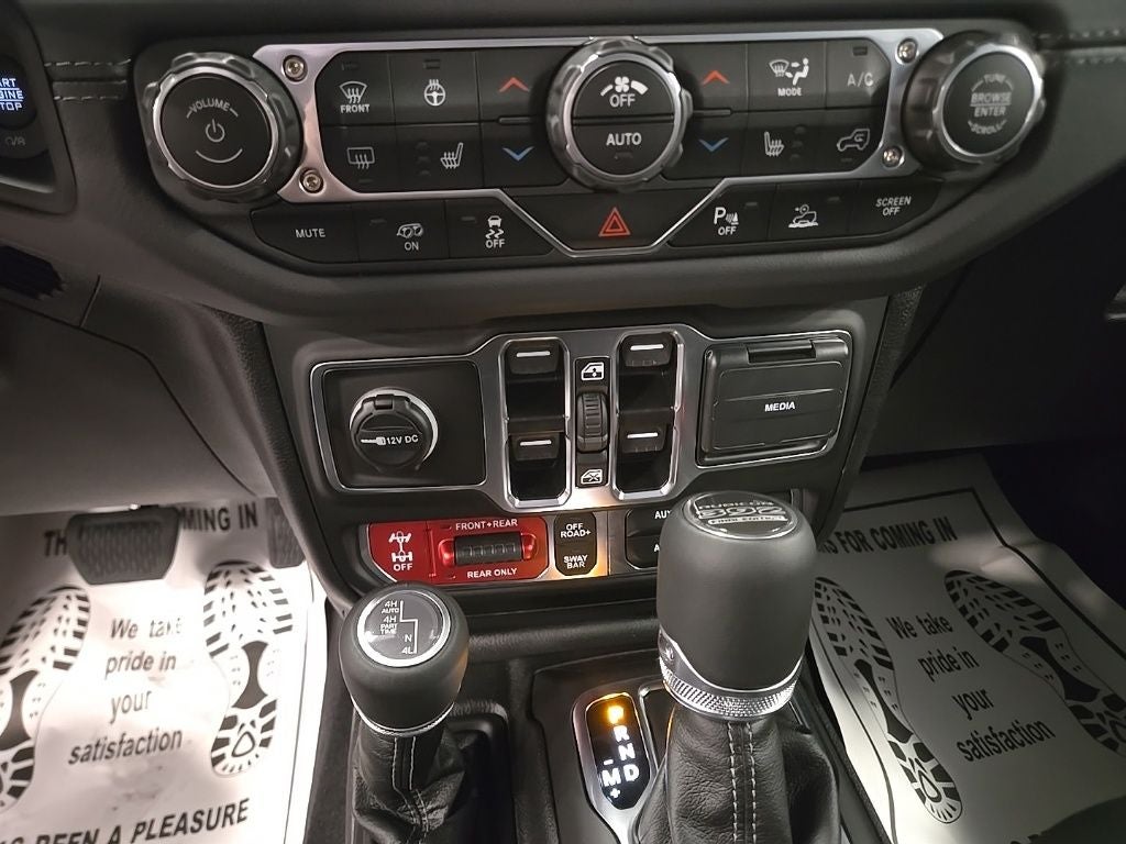 2025 Jeep Wrangler WRANGLER 4-DOOR RUBICON 392