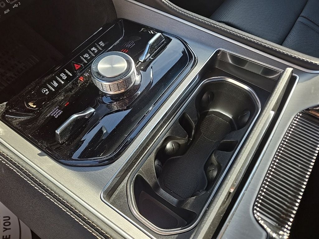 2026 Jeep Grand Wagoneer GRAND WAGONEER L LIMITED RESERVE 4X4