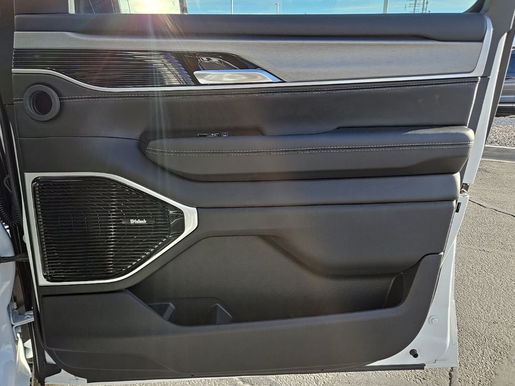 2026 Jeep Grand Wagoneer GRAND WAGONEER L LIMITED RESERVE 4X4