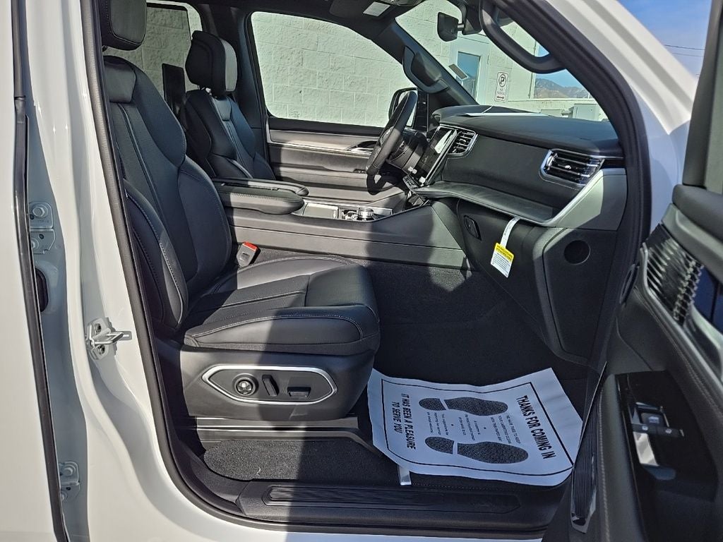 2026 Jeep Grand Wagoneer GRAND WAGONEER L LIMITED RESERVE 4X4