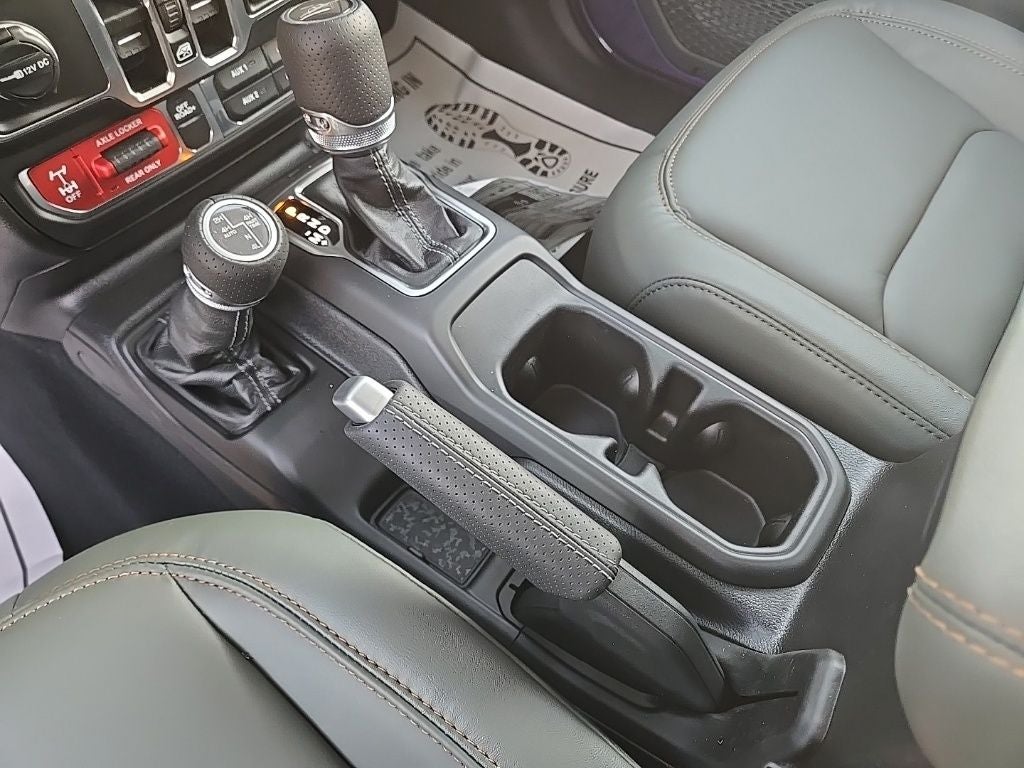 2026 Jeep Gladiator GLADIATOR MOJAVE X 4X4