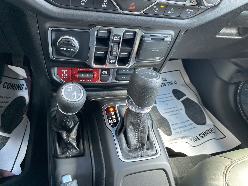 2025 Jeep Gladiator GLADIATOR MOJAVE 4X4