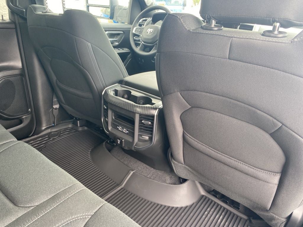 2025 RAM Ram 1500 RAM 1500 BIG HORN CREW CAB 4X4 5'7' BOX