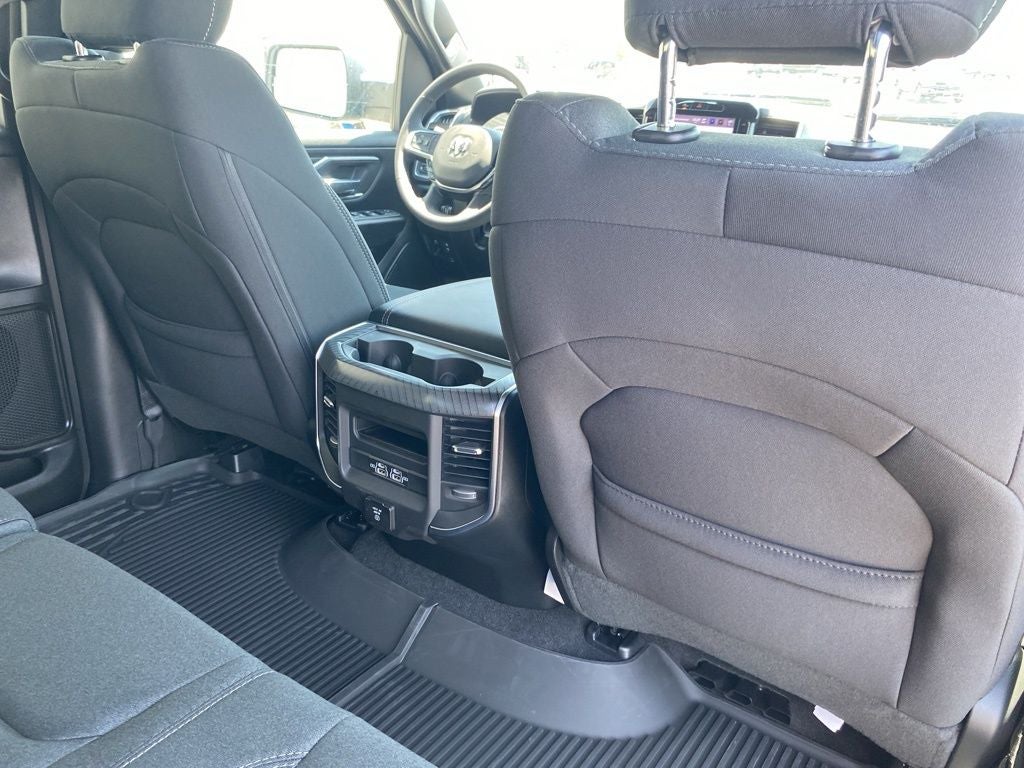 2025 RAM Ram 1500 RAM 1500 BIG HORN CREW CAB 4X4 5'7' BOX