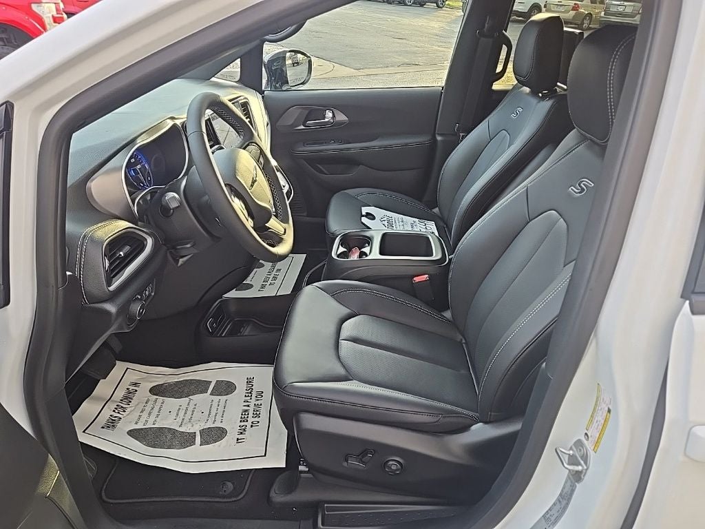 2026 Chrysler Pacifica PACIFICA SELECT