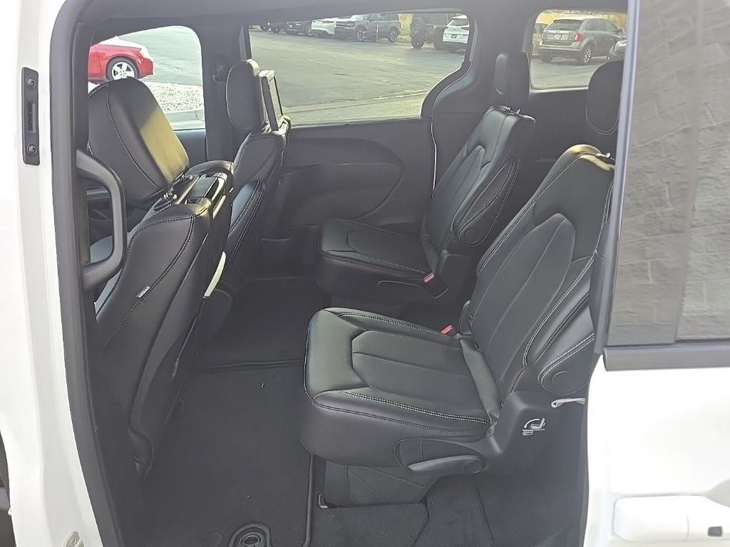 2026 Chrysler Pacifica PACIFICA SELECT