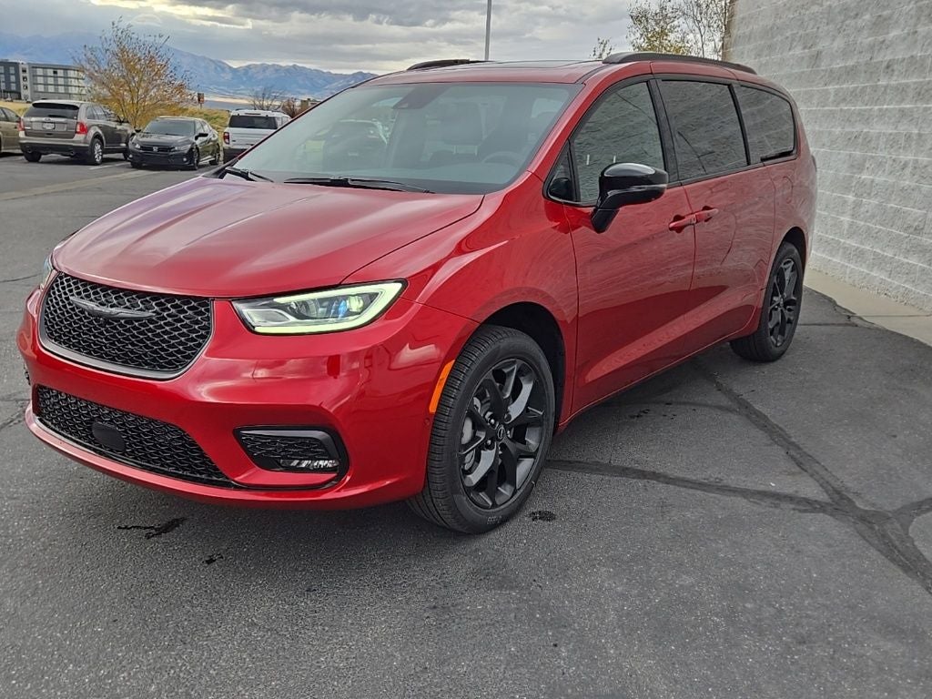 2026 Chrysler Pacifica PACIFICA LIMITED AWD