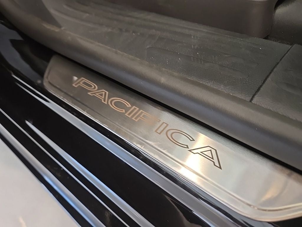 2026 Chrysler Pacifica PACIFICA LIMITED AWD