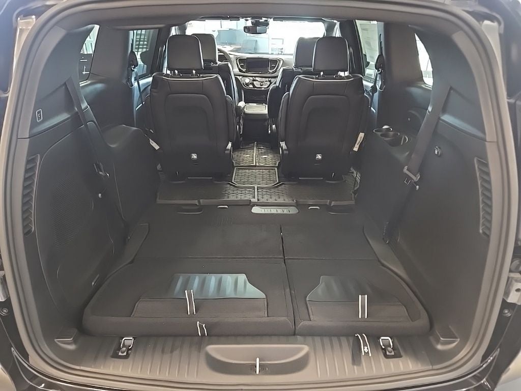 2026 Chrysler Pacifica PACIFICA LIMITED AWD