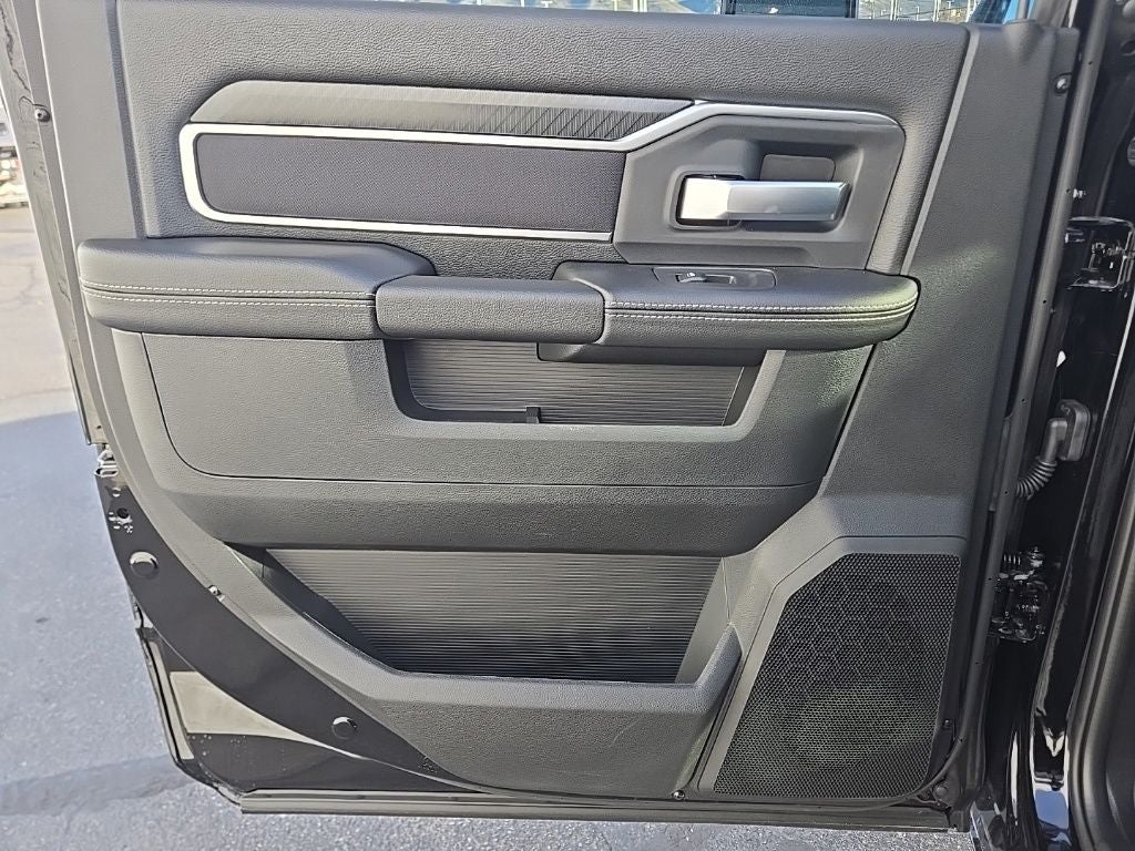 2026 RAM Ram 3500 RAM 3500 BIG HORN CREW CAB 4X4 6'4' BOX