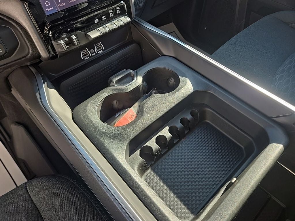 2026 RAM Ram 3500 RAM 3500 BIG HORN CREW CAB 4X4 6'4' BOX