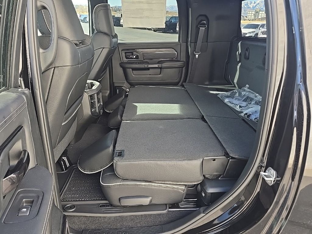 2026 RAM Ram 3500 RAM 3500 LIMITED MEGA CAB 4X4 6'4' BOX