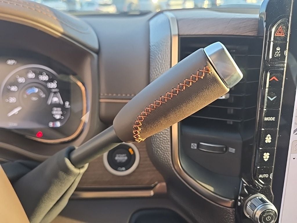 2026 RAM Ram 3500 RAM 3500 LIMITED LONGHORN CREW CAB 4X4 8' BOX