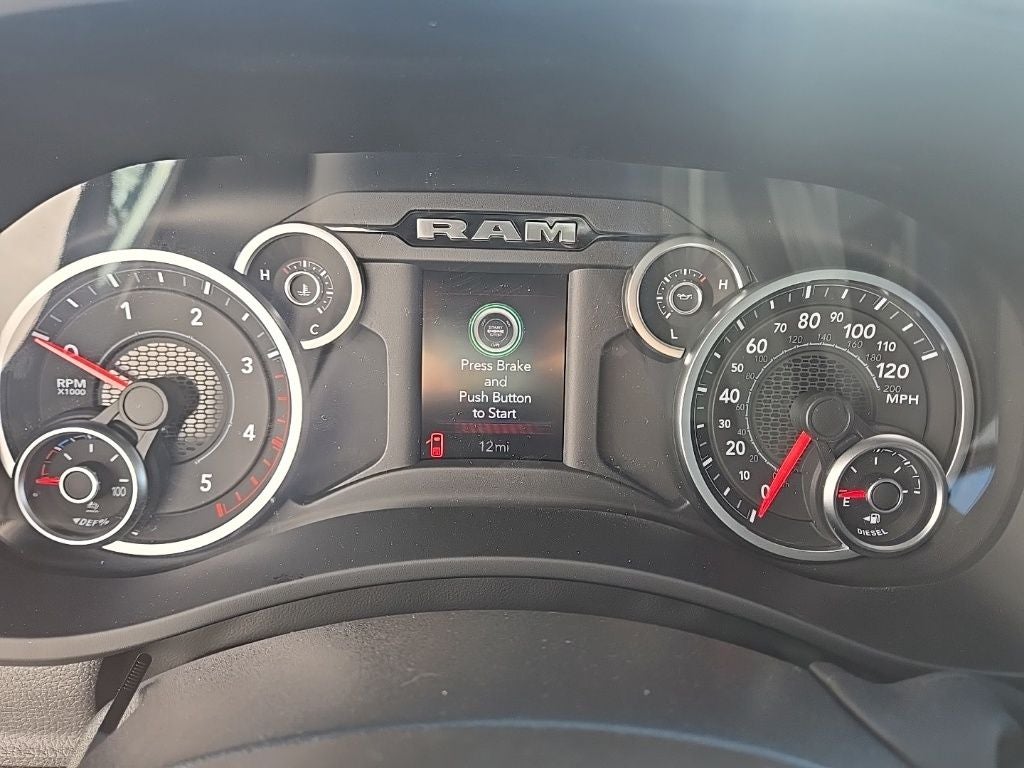 2026 RAM Ram 5500 Chassis Cab RAM 5500 TRADESMAN CHASSIS CREW CAB 4X4 84' CA