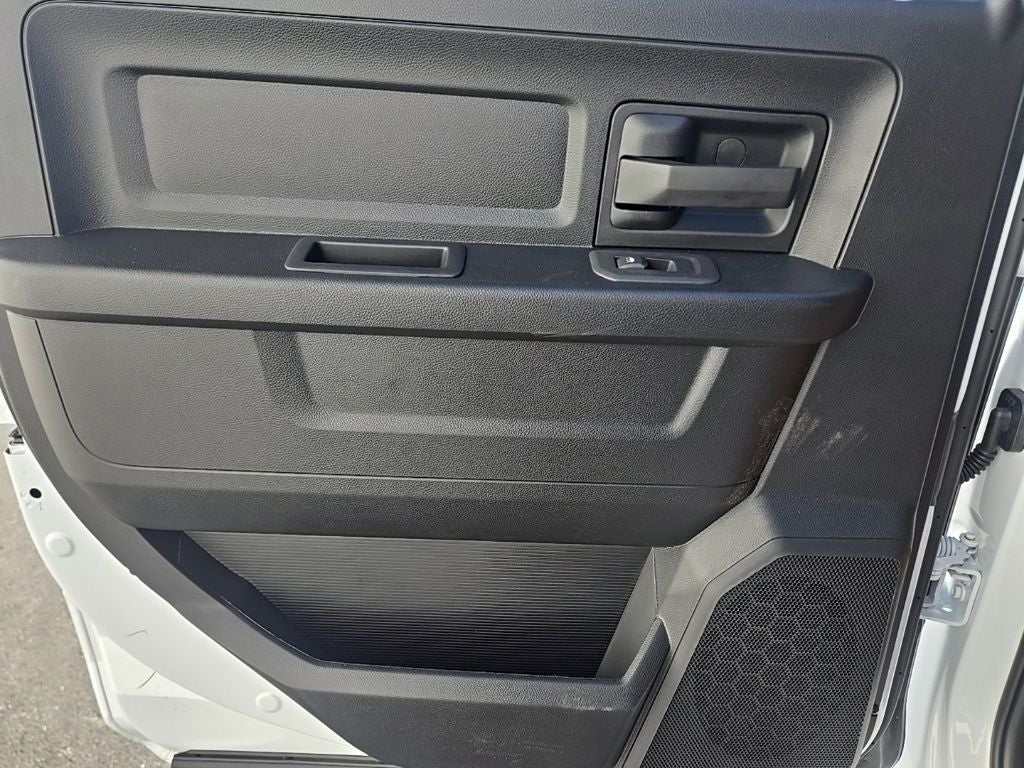 2026 RAM Ram 5500 Chassis Cab RAM 5500 TRADESMAN CHASSIS CREW CAB 4X4 84' CA