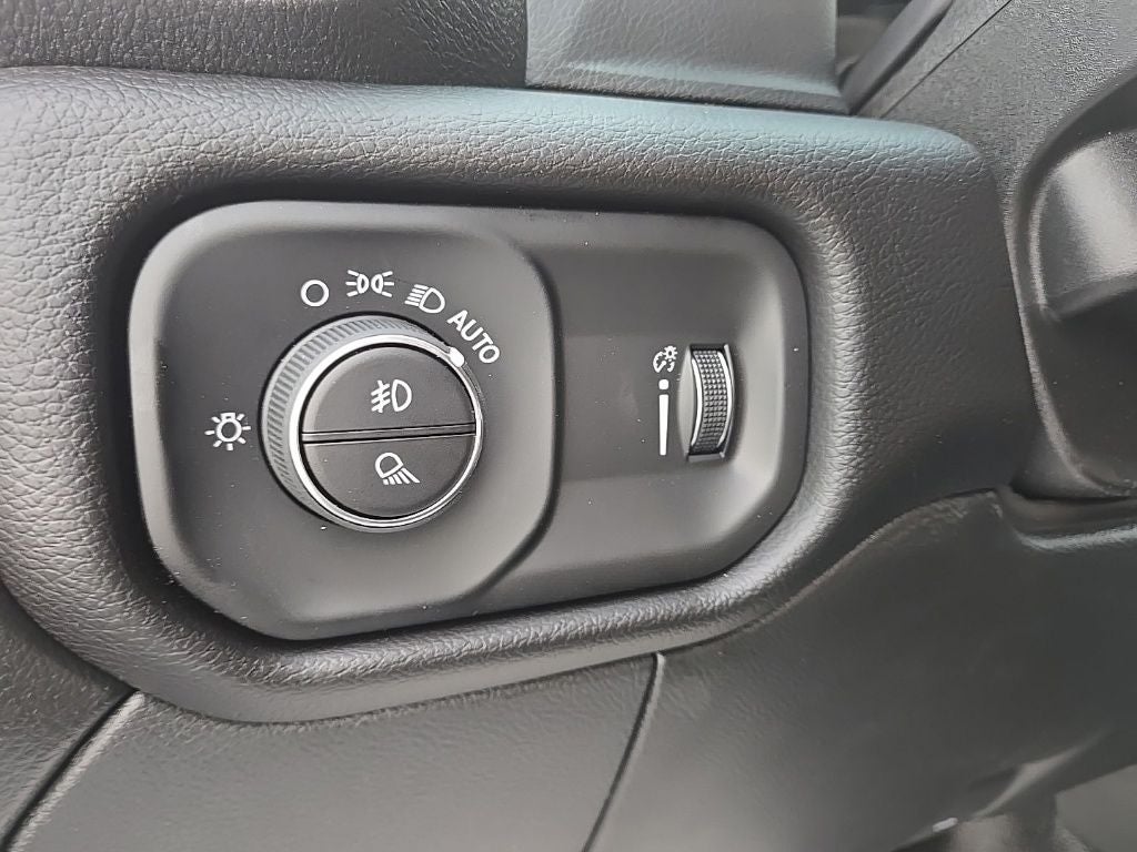 2026 RAM Ram 3500 Chassis Cab RAM 3500 BIG HORN CREW CAB CHASSIS 4X4 60' CA