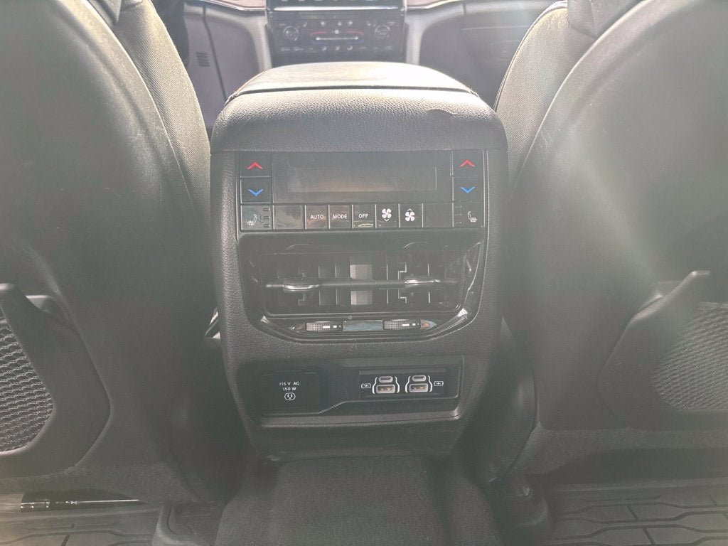 2023 Jeep Grand Cherokee L Summit