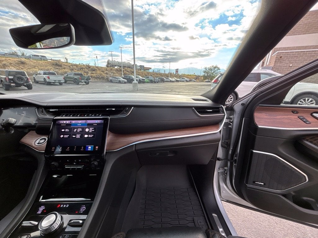 2023 Jeep Grand Cherokee L Summit