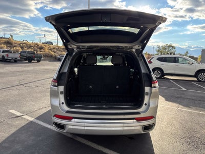 2023 Jeep Grand Cherokee L Summit