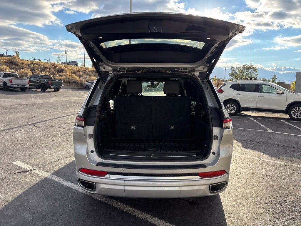 2023 Jeep Grand Cherokee L Summit