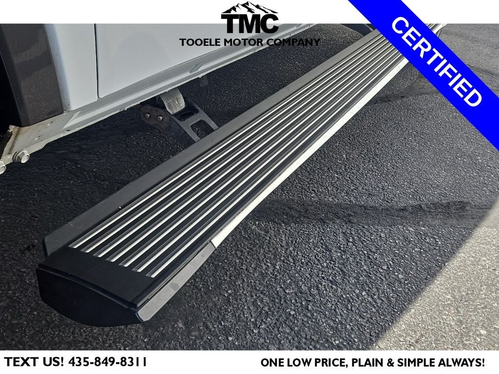 2022 Jeep Wagoneer Series III + 3 Panel Moonroof + Heated Front & Rear Seats