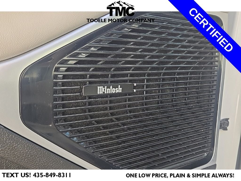 2022 Jeep Wagoneer Series III + 3 Panel Moonroof + Heated Front & Rear Seats