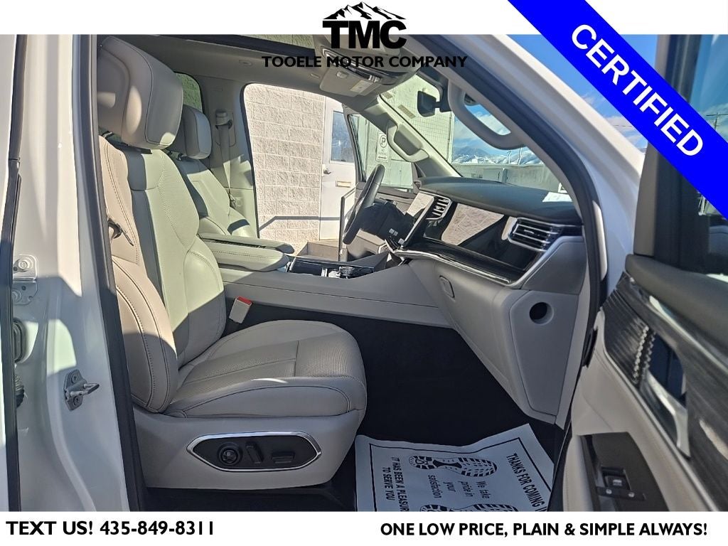 2022 Jeep Wagoneer Series III + 3 Panel Moonroof + Heated Front & Rear Seats