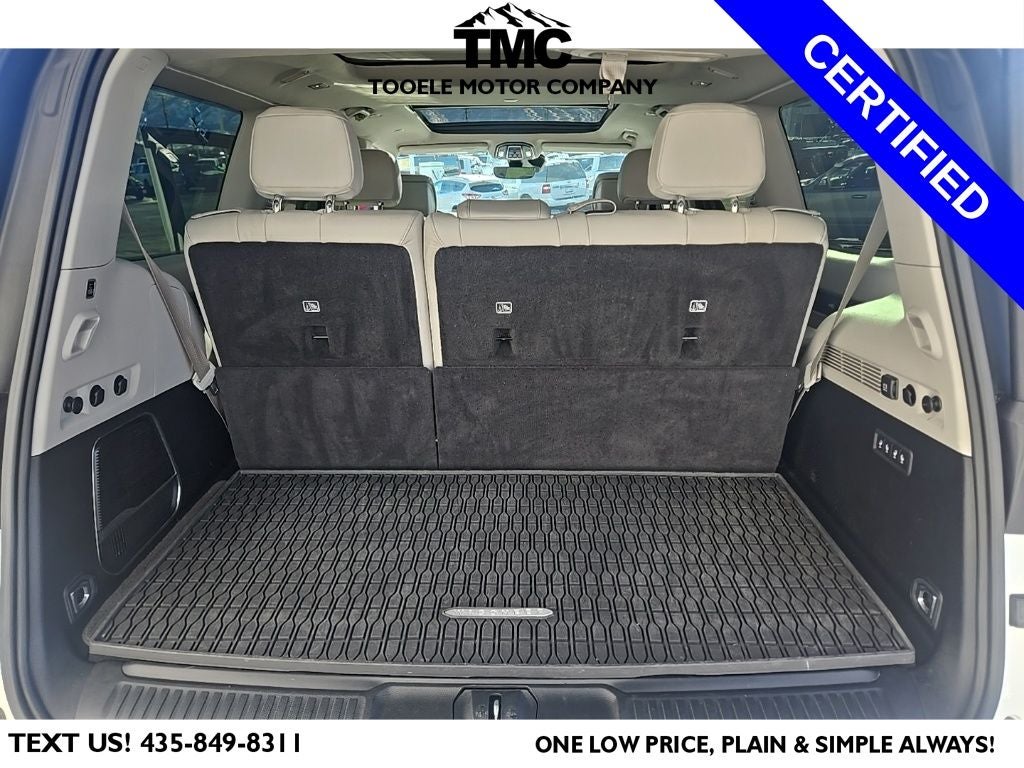 2022 Jeep Wagoneer Series III + 3 Panel Moonroof + Heated Front & Rear Seats