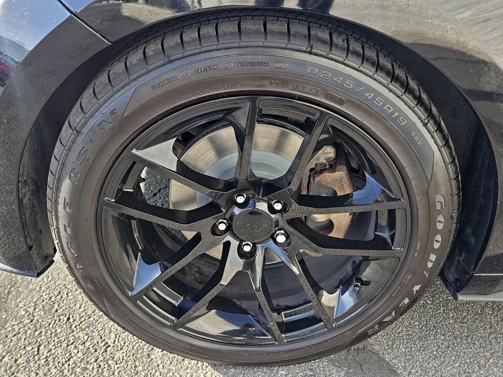 2017 Ford Mustang EcoBoost Premium + Heated & Cooled Front Seats