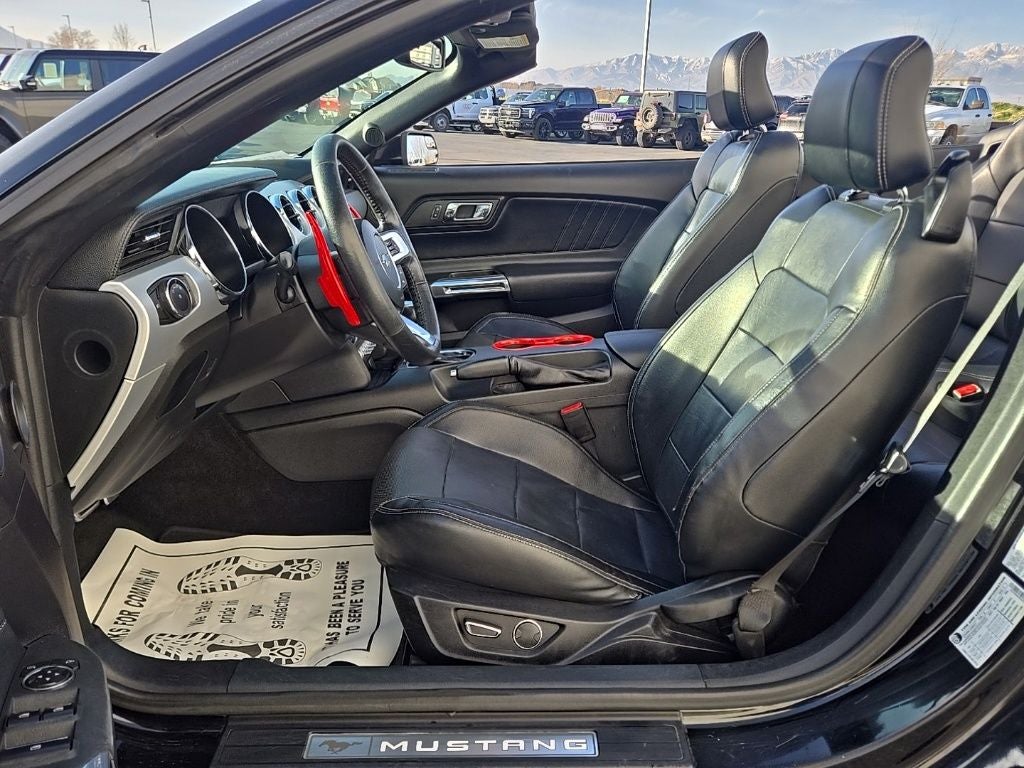 2017 Ford Mustang EcoBoost Premium + Heated & Cooled Front Seats