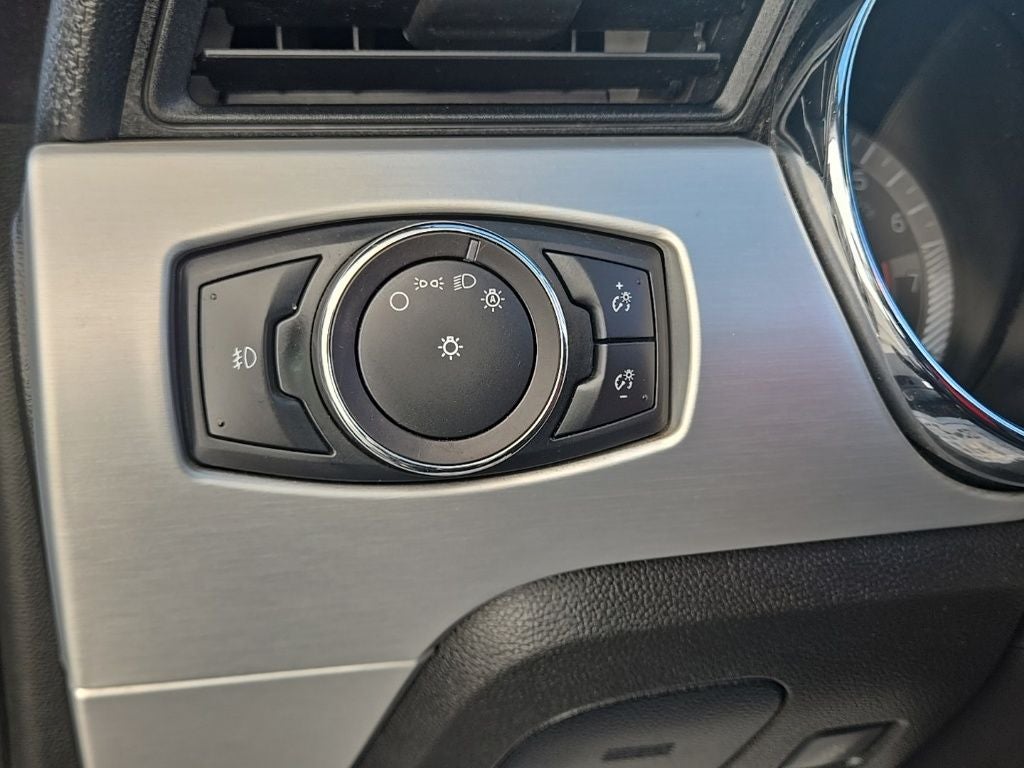 2017 Ford Mustang EcoBoost Premium + Heated & Cooled Front Seats