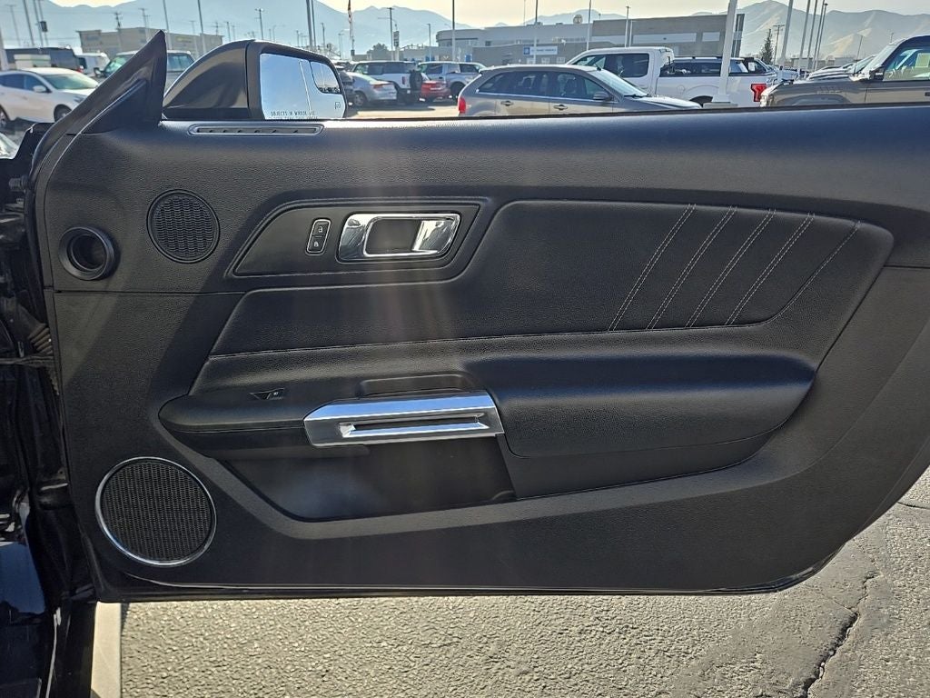 2017 Ford Mustang EcoBoost Premium + Heated & Cooled Front Seats