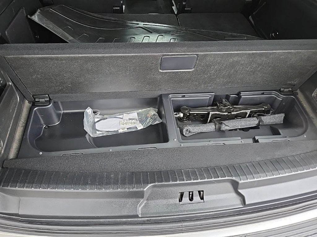 2019 Ford Expedition Limited + Equipment Group 302A + Driver Assist Package + H