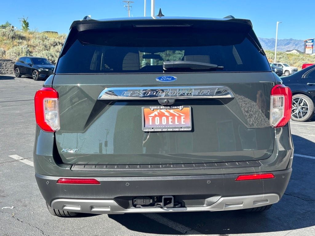 2023 Ford Explorer XLT 202A