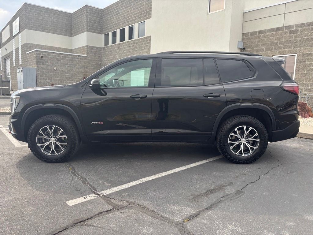 2024 GMC Acadia AT4