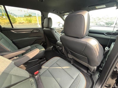 2024 GMC Acadia AT4