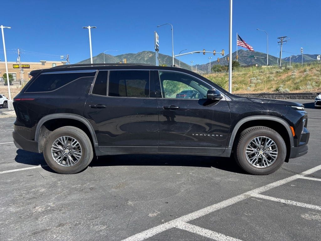 2024 Chevrolet Traverse LT 2LT