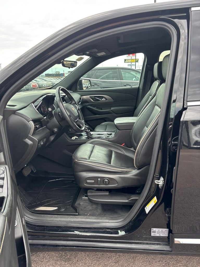 2022 Chevrolet Traverse Premier