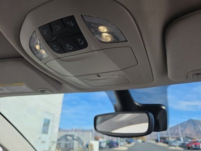 2024 Chrysler Pacifica Touring L + Heated Front Seats & Steering Wheel