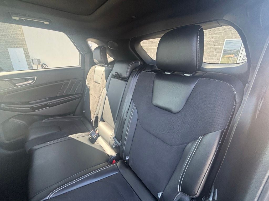 2022 Ford Edge ST