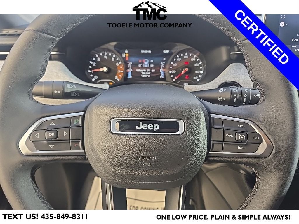 2024 Jeep Compass Latitude Lux + Lane Assist + Heated Front Seats & Steering Whee