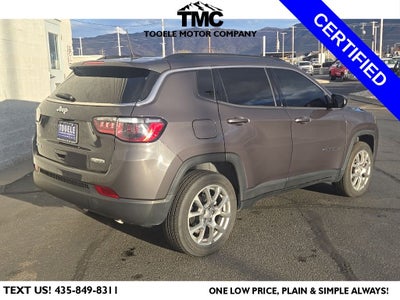 2024 Jeep Compass Latitude Lux + Lane Assist + Heated Front Seats & Steering Whee