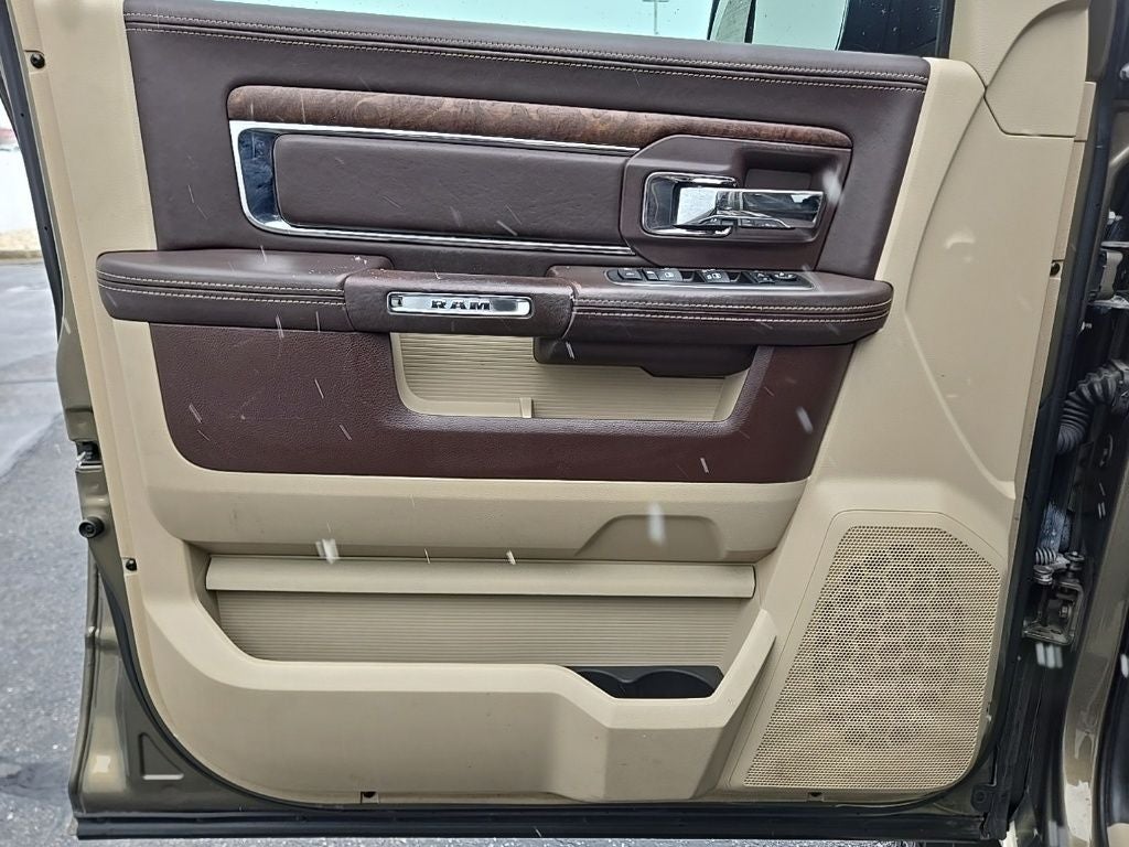 2015 RAM 3500 Laramie Longhorn + Power Moonroof