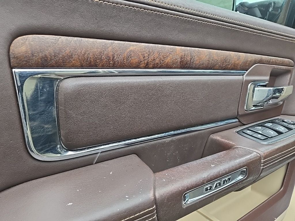 2015 RAM 3500 Laramie Longhorn + Power Moonroof