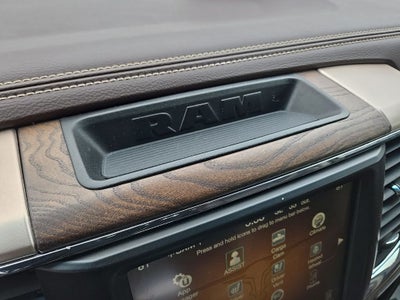 2015 RAM 3500 Laramie Longhorn + Power Moonroof