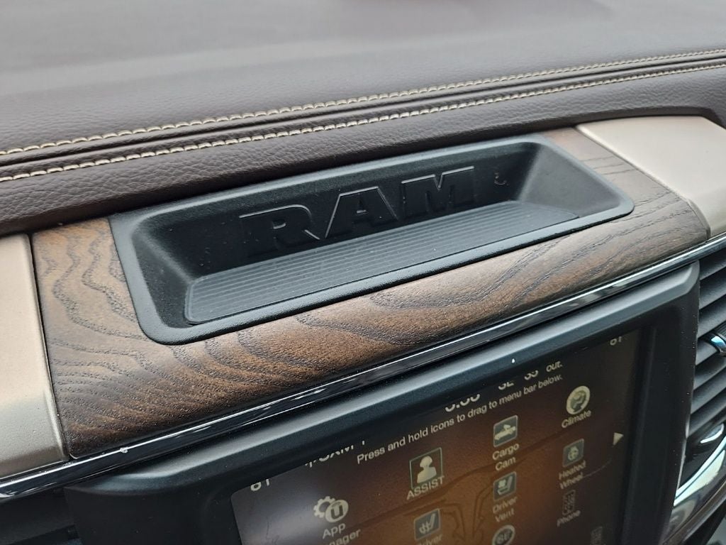 2015 RAM 3500 Laramie Longhorn + Power Moonroof