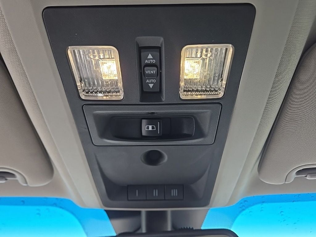 2015 RAM 3500 Laramie Longhorn + Power Moonroof