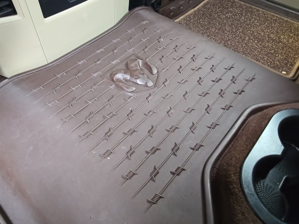 2015 RAM 3500 Laramie Longhorn + Power Moonroof