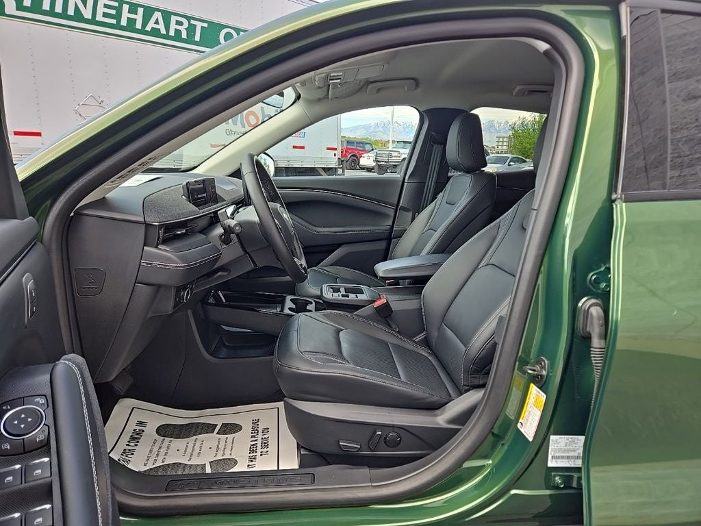 2025 Ford Mustang Mach-E Premium